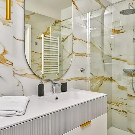 D205 Classik Z Basenem, Sauna, Jacuzzi, Przy Samej Plazy - 5d Apartment